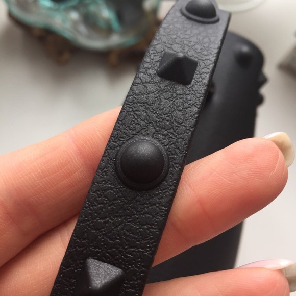 MEDIUM black cute studded purse - Picture 9 of 10